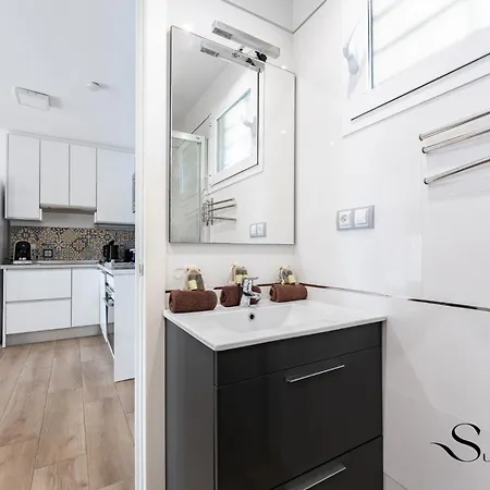 With Terrace & Sea View Ref050 * Torremolinos