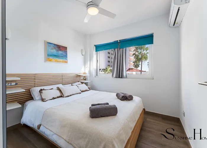 With Terrace & Sea View Ref050 *