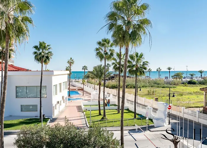 With Terrace & Sea View Ref050 Appartamento *