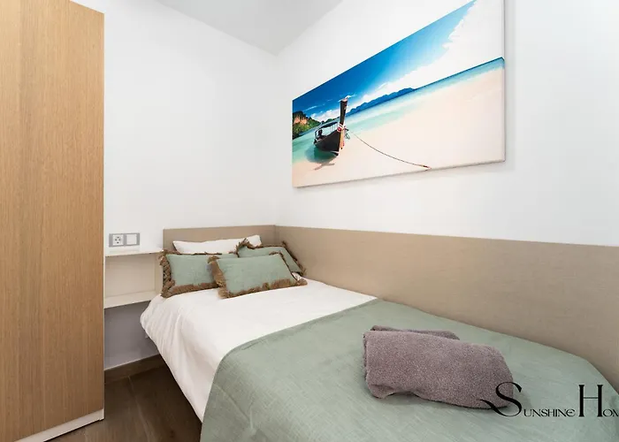 With Terrace & Sea View Ref050 Appartement Torremolinos