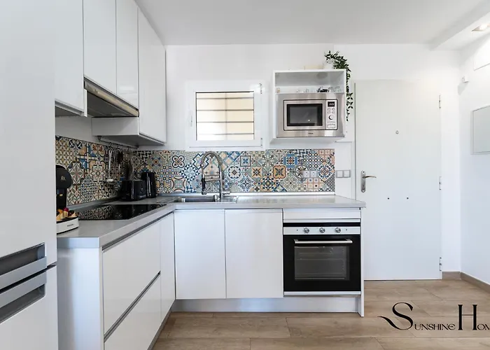 With Terrace & Sea View Ref050 * Torremolinos