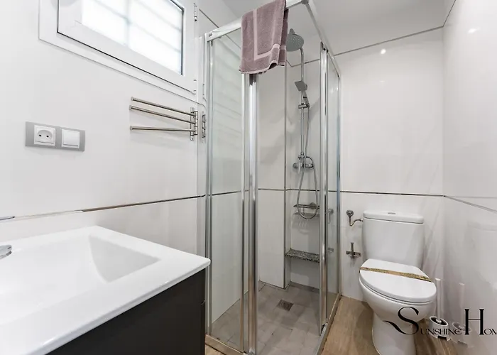 With Terrace & Sea View Ref050 Appartamento Torremolinos