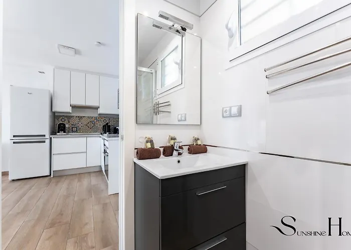 With Terrace & Sea View Ref050 * Torremolinos