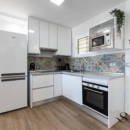 With Terrace & Sea View Ref050 Torremolinos